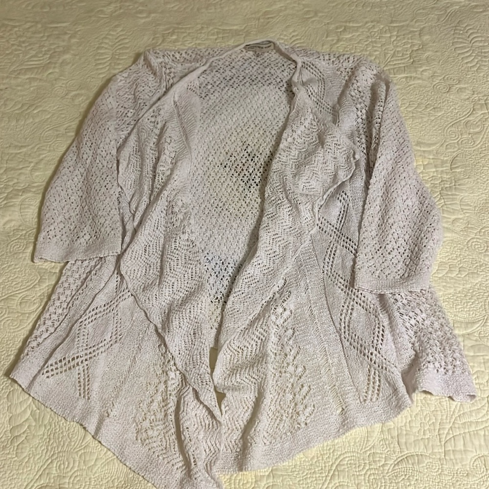 👚2/$15, 3/$18, 4/$20👚 Jones New York Cardigan
